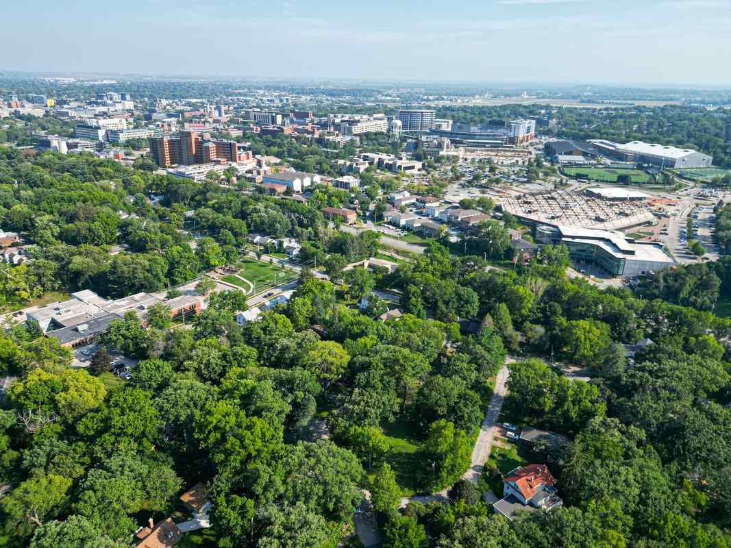 254 Black Springs Cir