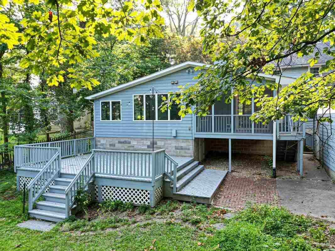 254 Black Springs Cir