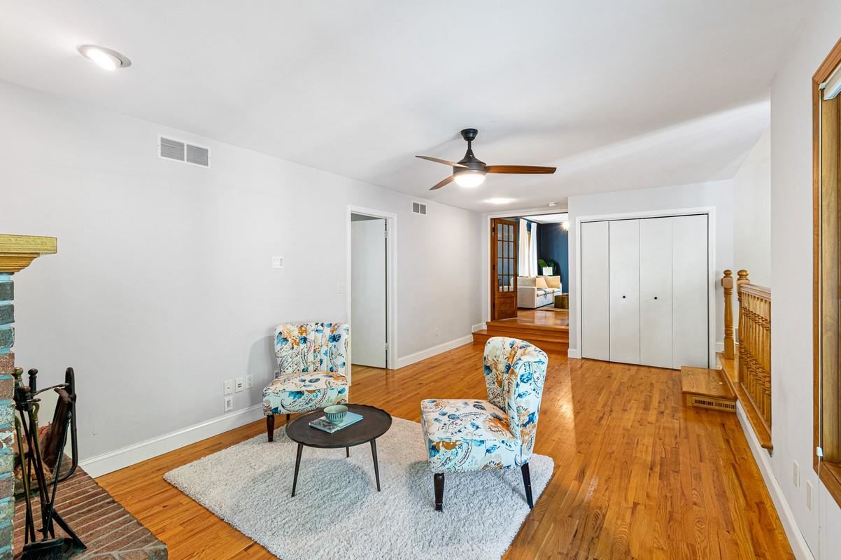 254 Black Springs Cir