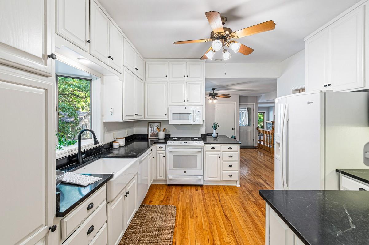 254 Black Springs Cir