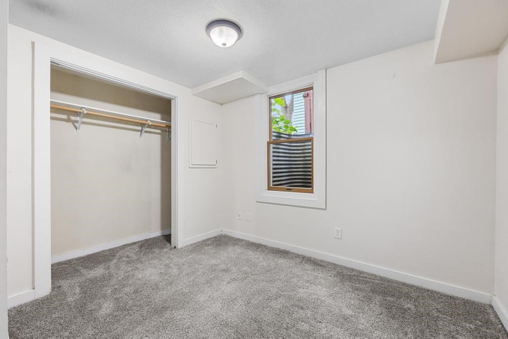 930 E Bloomington St