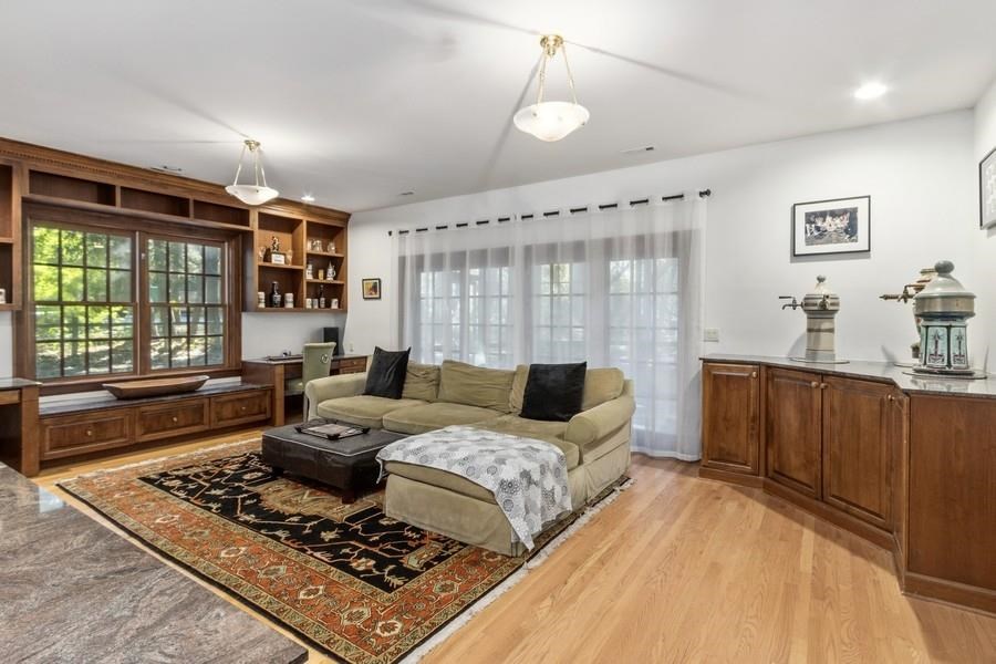 354 Lexington Ave