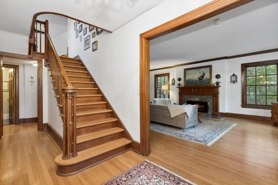 354 Lexington Ave