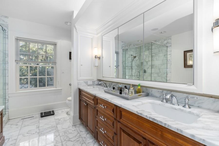 354 Lexington Ave