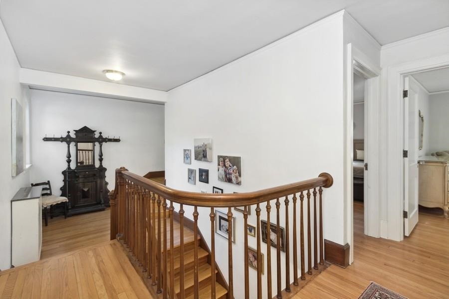 354 Lexington Ave