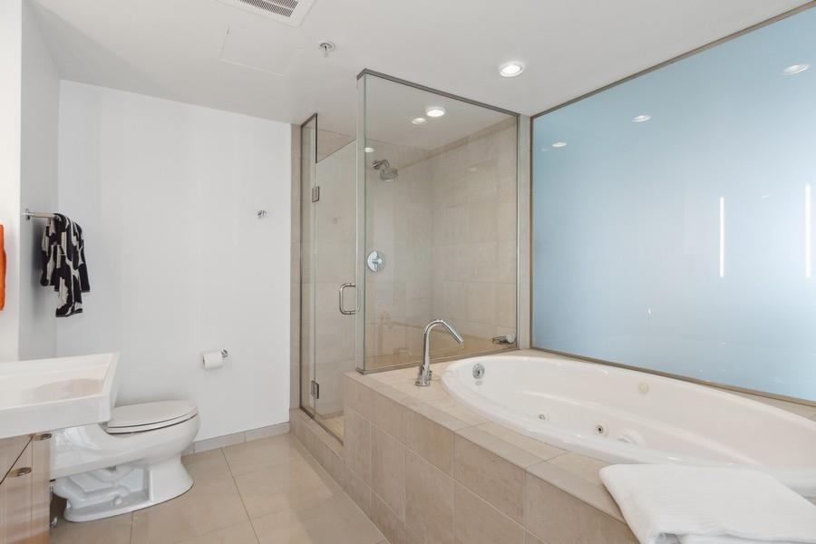 221 E College St Unit: 1206