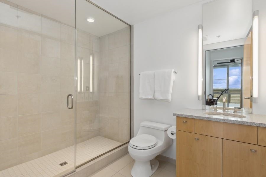 221 E College St Unit: 1206