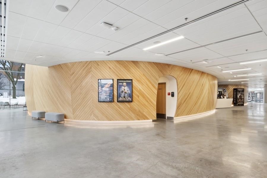 404 E College St Unit: 1303