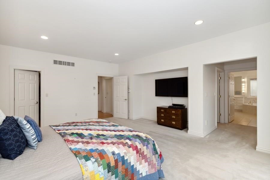 3808 Stoney Pointe Ln NE