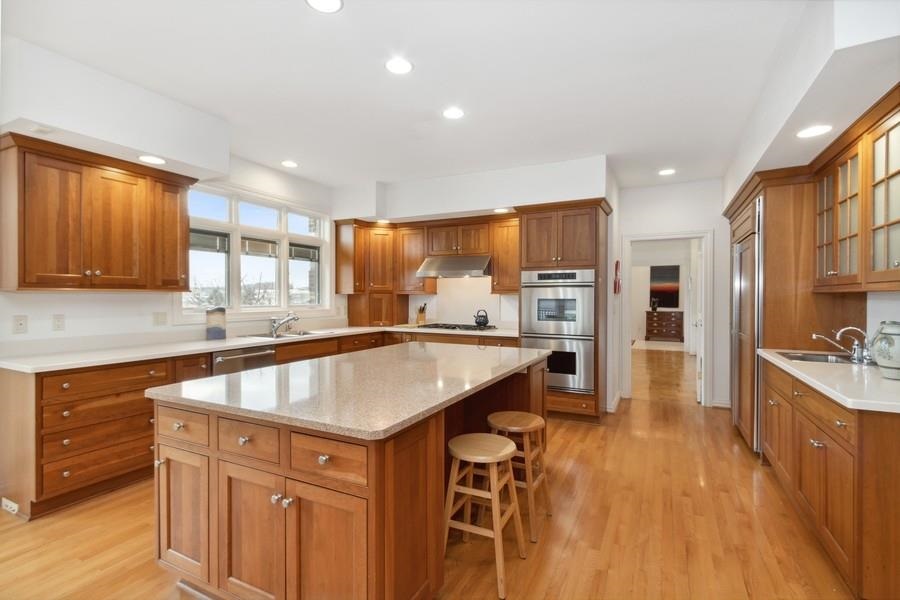 3808 Stoney Pointe Ln NE