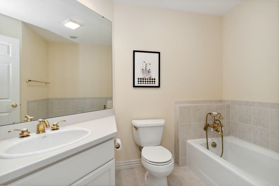 3808 Stoney Pointe Ln NE