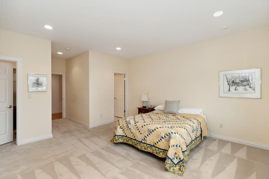 3808 Stoney Pointe Ln NE