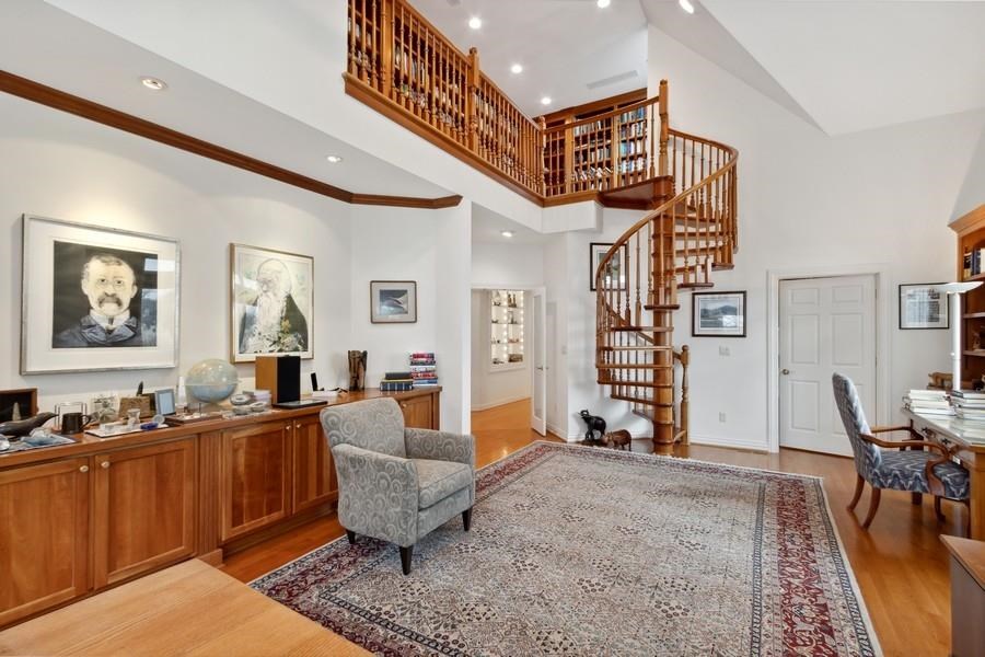 3808 Stoney Pointe Ln NE