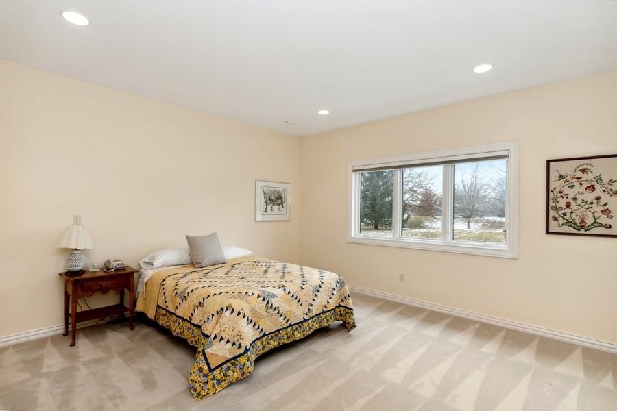 3808 Stoney Pointe Ln NE