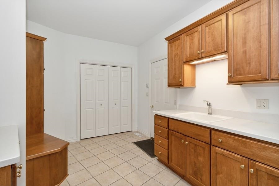 3808 Stoney Pointe Ln NE