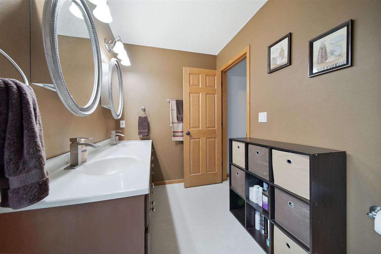 2424 North Ridge Dr.