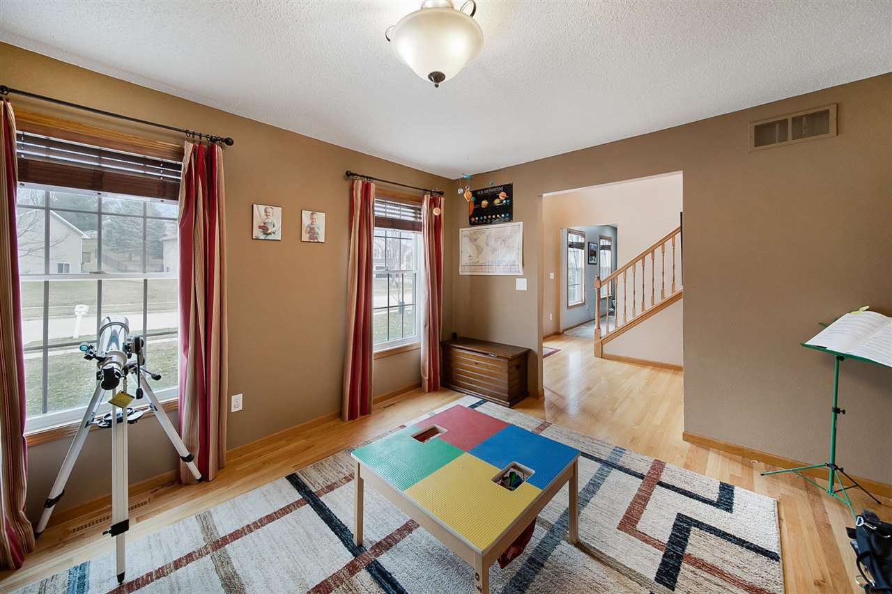 2424 North Ridge Dr.