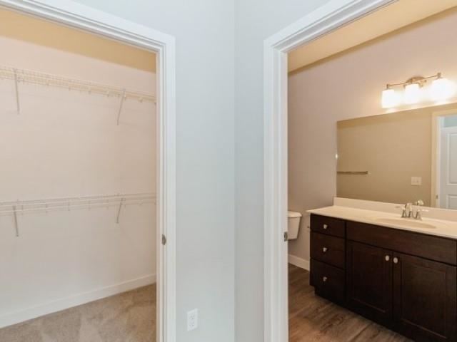 2183 Willenbrock Cir