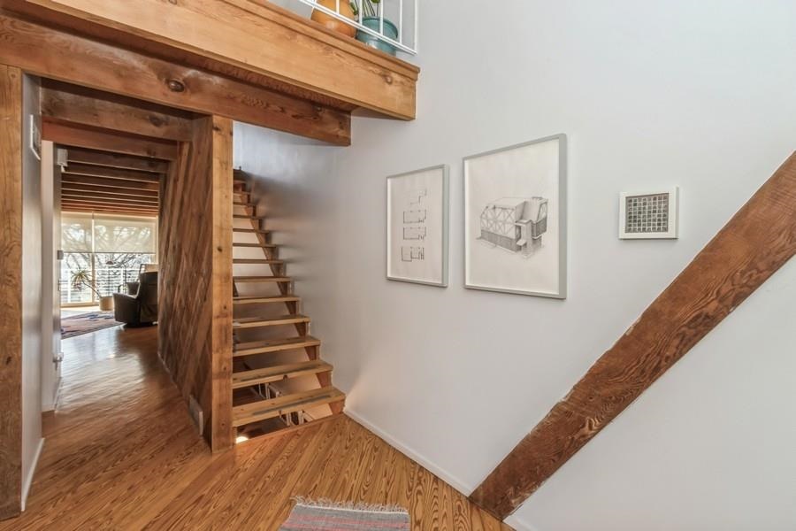 3201 Muscatine Ave Unit: 4