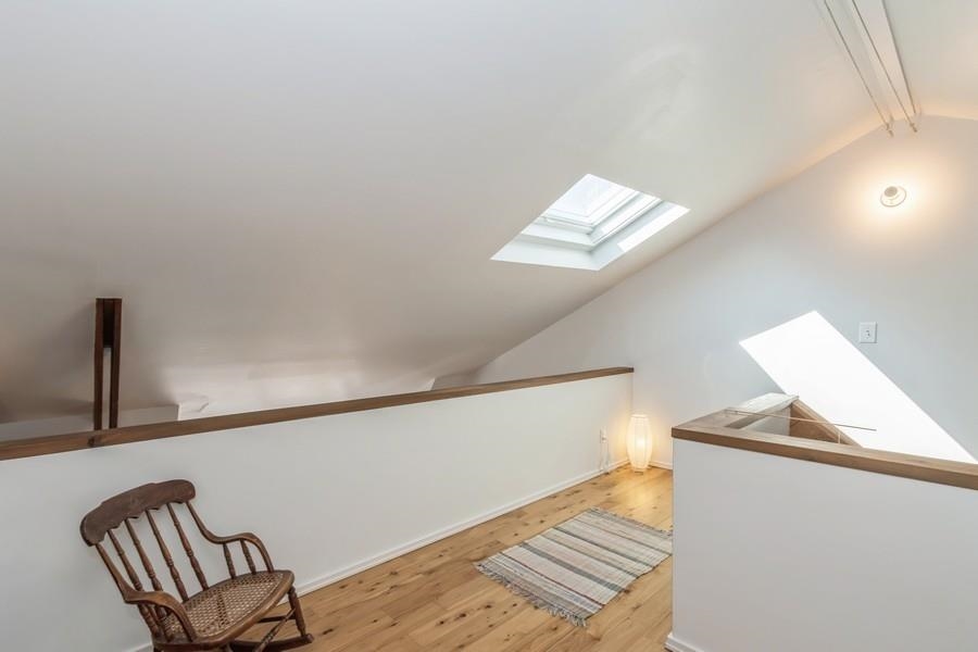 3201 Muscatine Ave Unit: 4