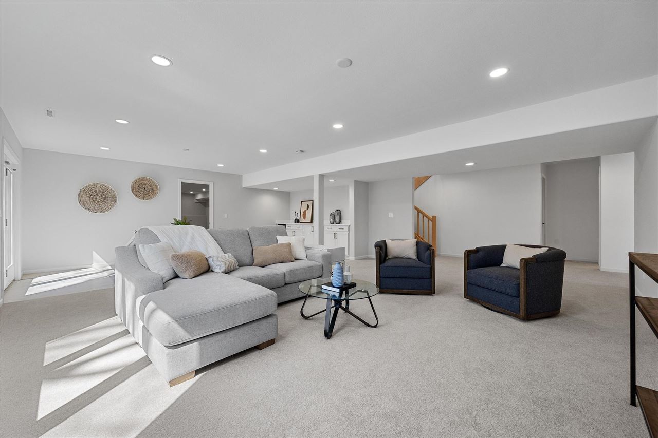 3691 Forest Gate Dr NE