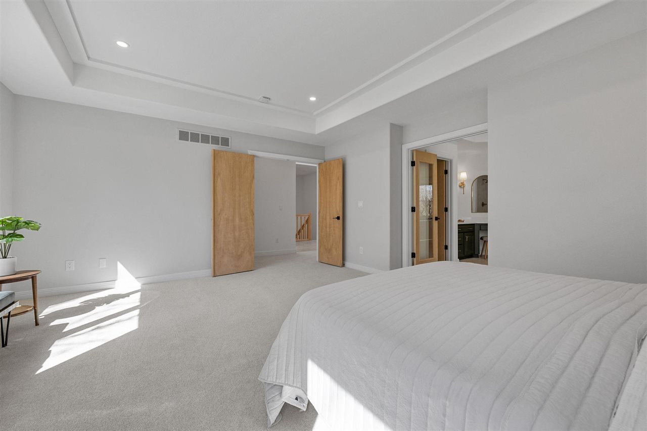 3691 Forest Gate Dr NE