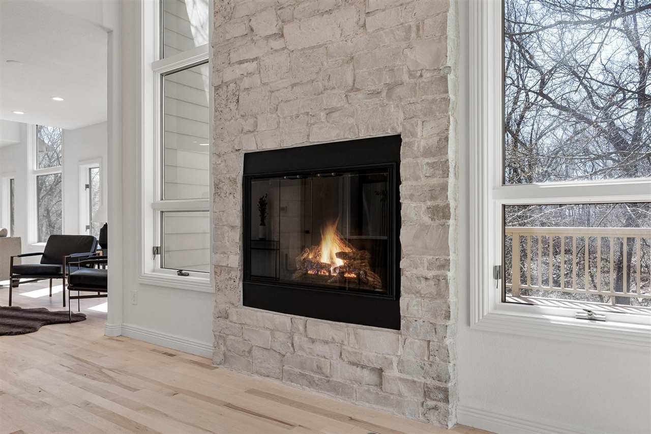 3691 Forest Gate Dr NE