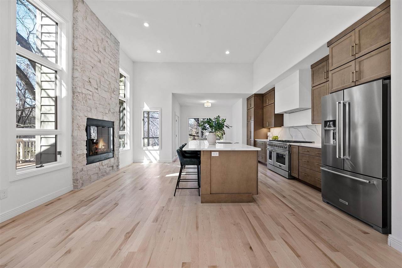 3691 Forest Gate Dr NE