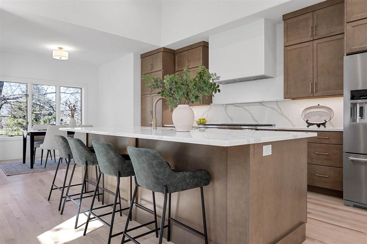 3691 Forest Gate Dr NE