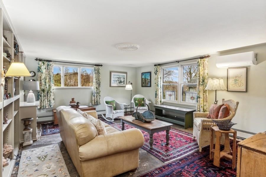 11 Fairview Knoll NE