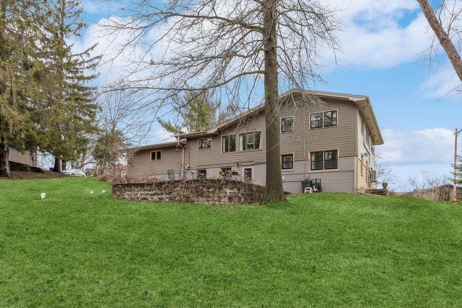 11 Fairview Knoll NE