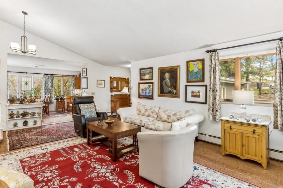 11 Fairview Knoll NE