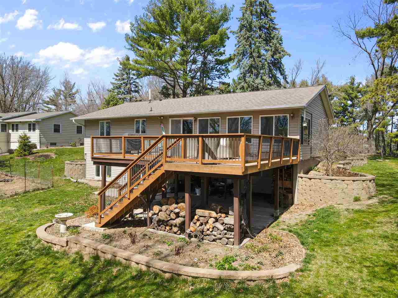 2131 Lakeview Ridge Dr NE