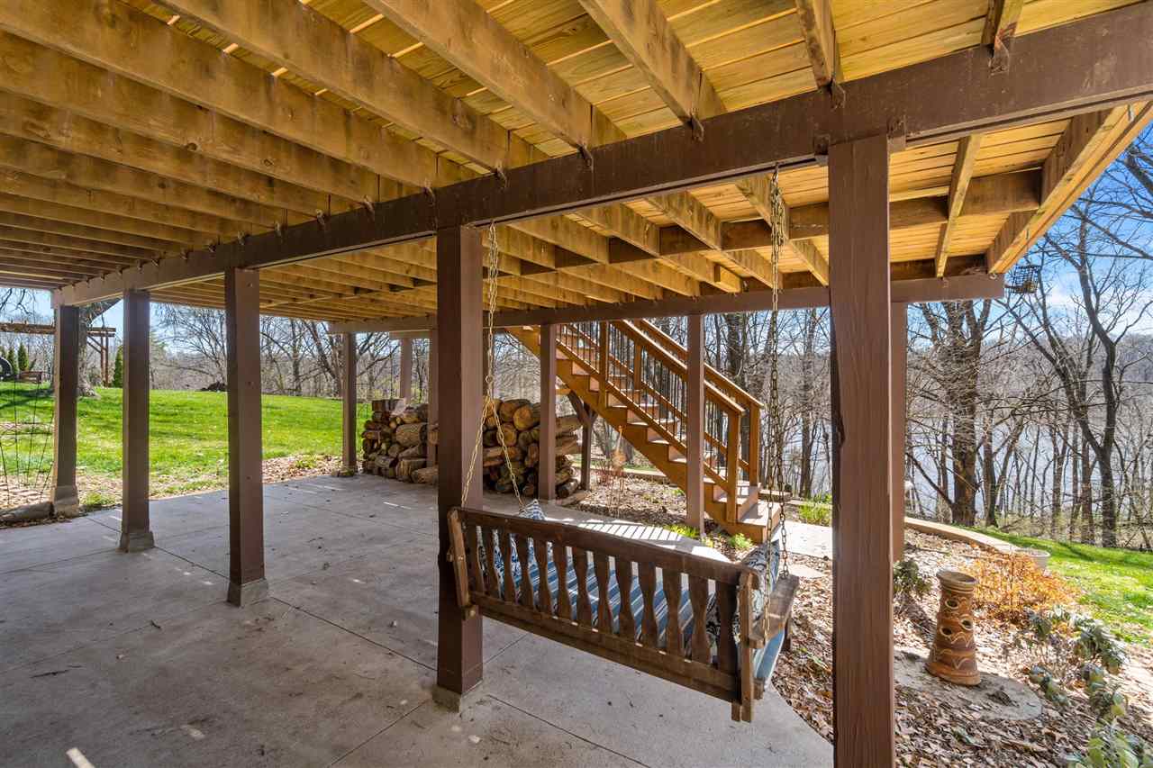 2131 Lakeview Ridge Dr NE