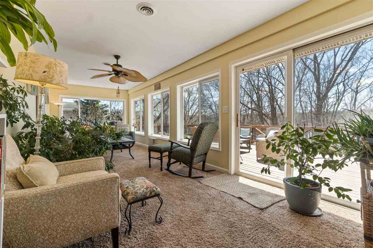 2131 Lakeview Ridge Dr NE