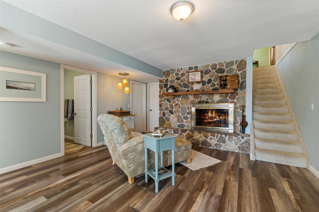 2131 Lakeview Ridge Dr NE