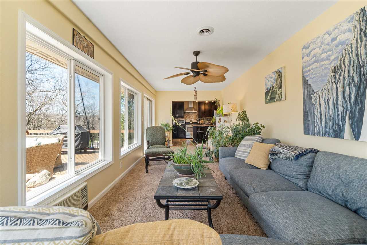 2131 Lakeview Ridge Dr NE