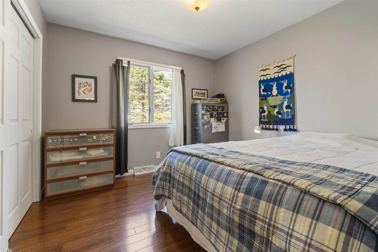 2131 Lakeview Ridge Dr NE