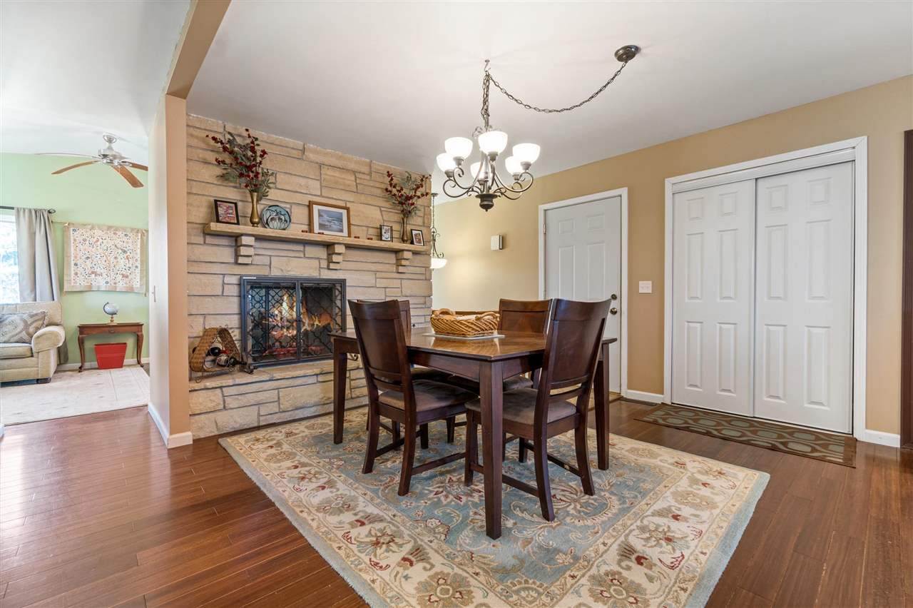 2131 Lakeview Ridge Dr NE