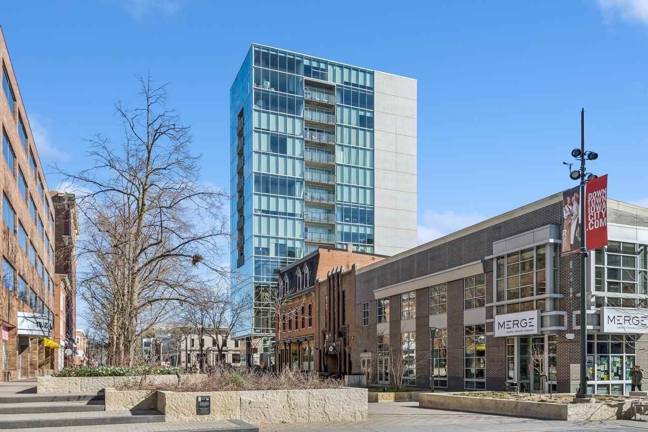 201 E Washington St Unit: No. 703