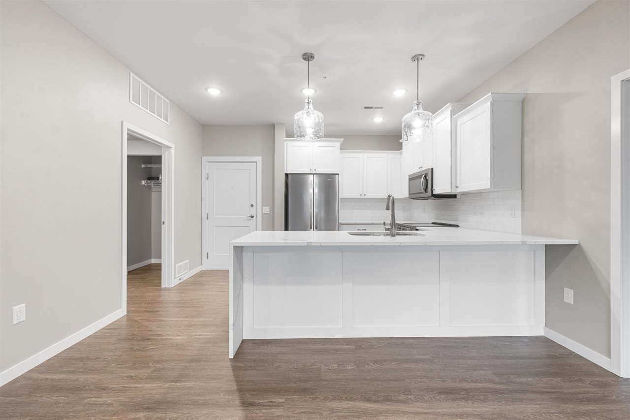 260 N Scott Blvd Unit: 107