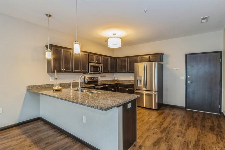 2863 Spring Rose Cir #101