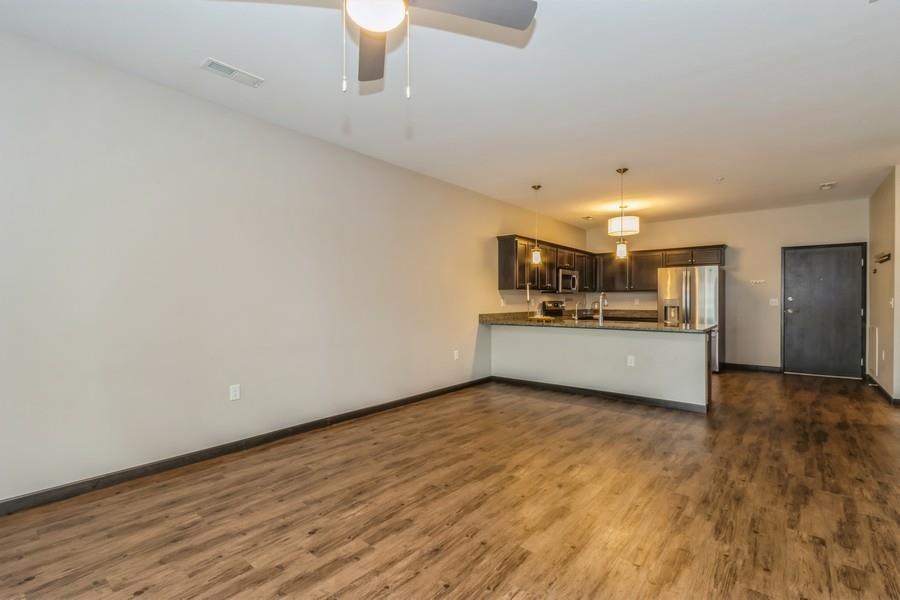 2863 Spring Rose Cir #101