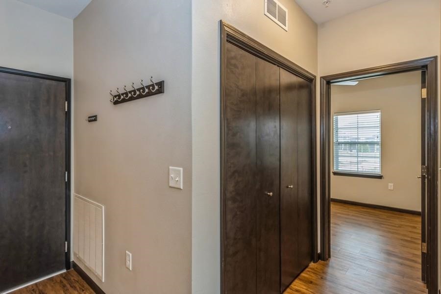 2863 Spring Rose Cir #101