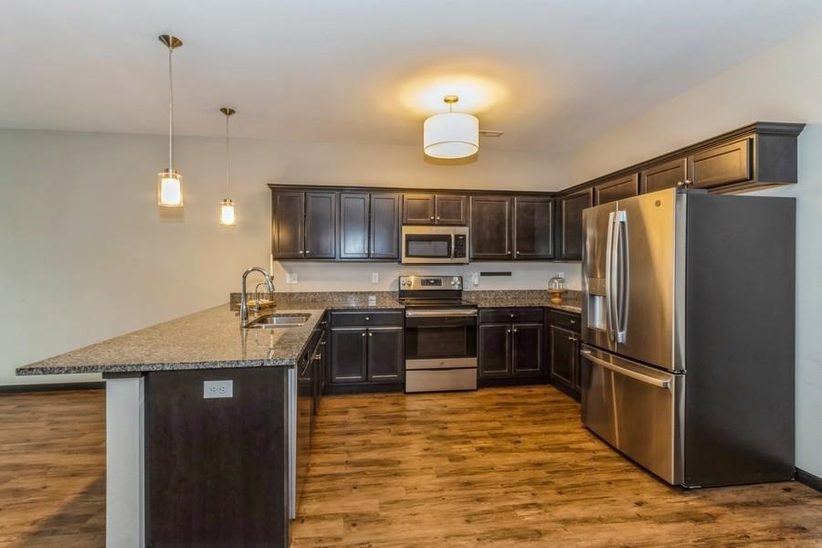 2863 Spring Rose Cir #101