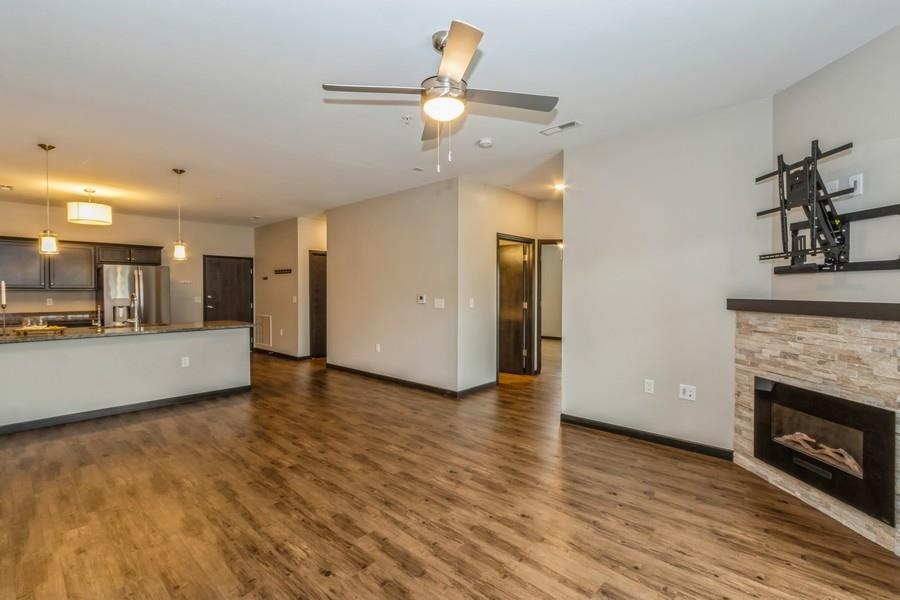 2863 Spring Rose Cir #101