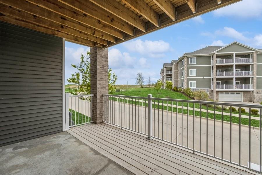 2863 Spring Rose Cir #101