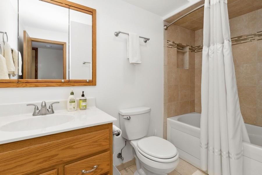 3756 Cottage Reserve Rd NE