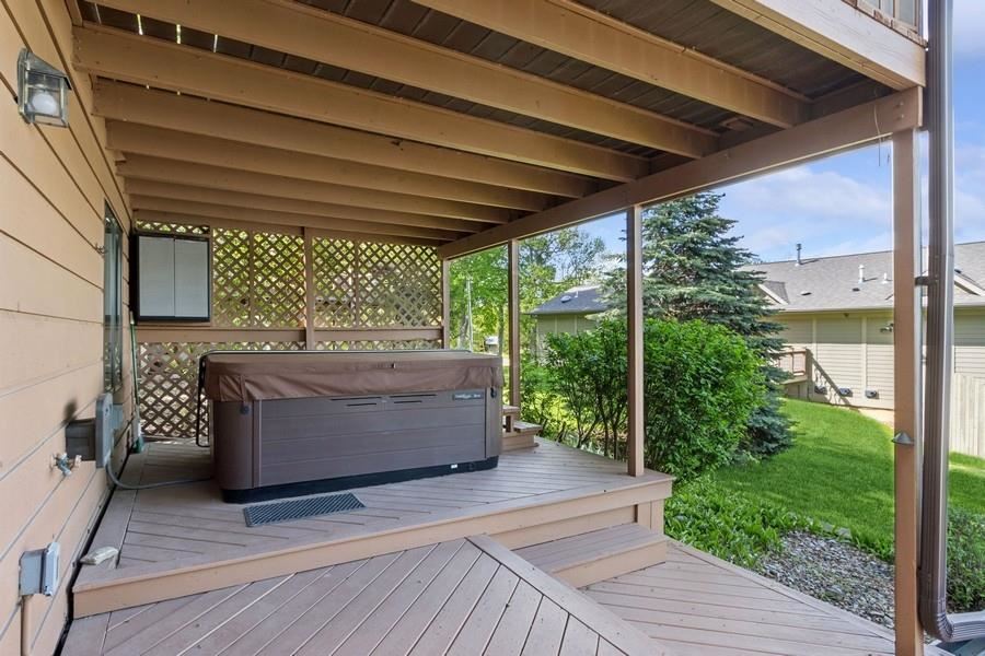 3756 Cottage Reserve Rd NE