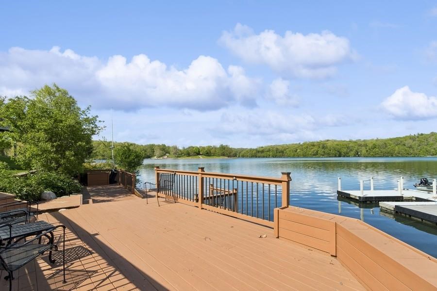 3756 Cottage Reserve Rd NE